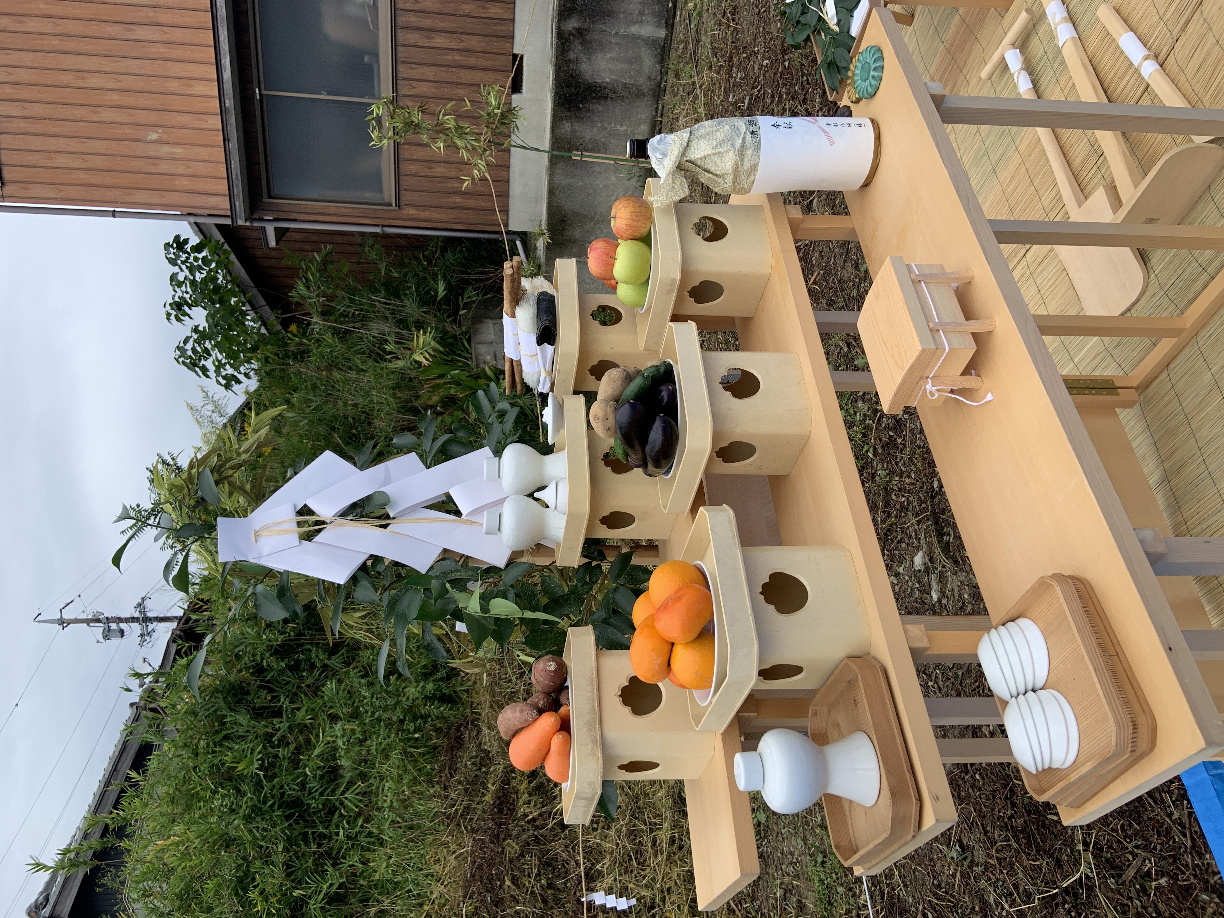 土地の神様にご挨拶を